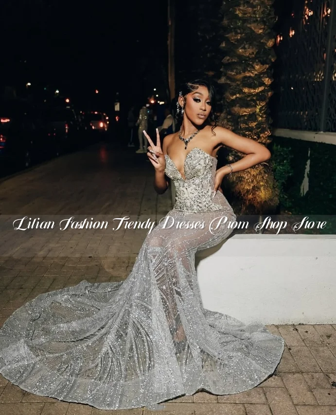 Silberne wunderschöne afrikanische Meerjungfrau-Abschlussballkleider Hijab nicht im Lieferumfang enthalten Sexy Etui mit eingelegten Pailletten Durchsichtige Mesh-Partykleider nach Maß