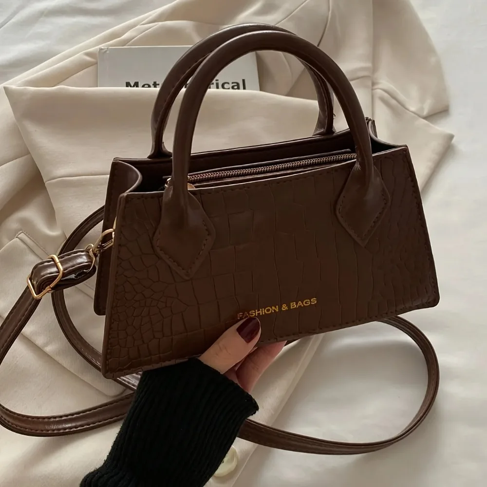 

Fashionable hand-held small square bag, women's versatile brown bag, 2026 new trend single shoulder crossbody bag