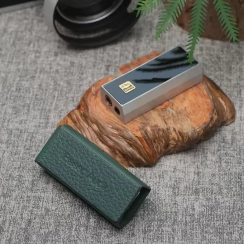 Skórzane etui IBasso do dekodera i wzmacniacza mobilnego IBasso DC04U DC04 Ultra Portable — zdjęcie produktu 2