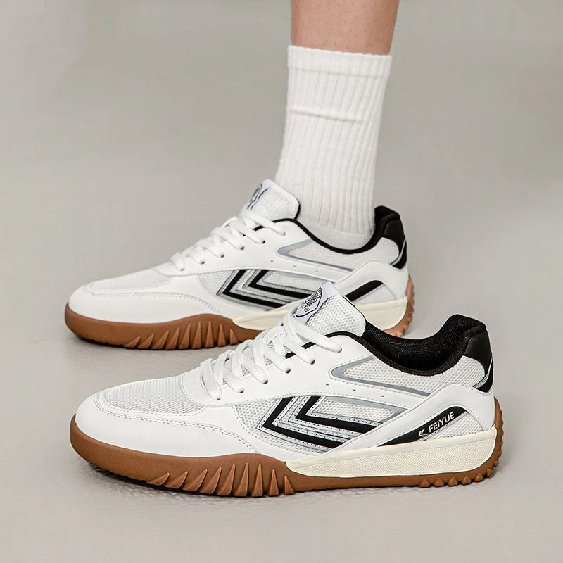 New Hot Sale Professional Comfortable Breathable Lightweight Training Table Tennis Shoes Sports Shoes Badminton Shoes Very Good