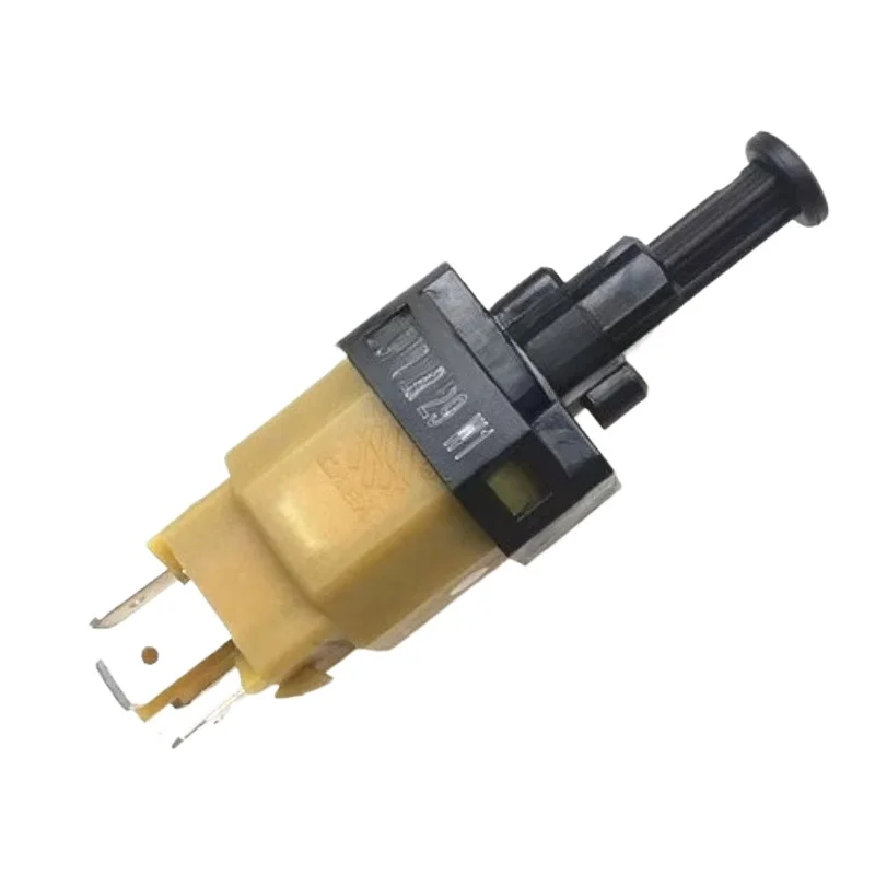 

S18-3720030 A21-3720010 Foot Brake Brake Light Switch for Chery Fulwin 2 A3 A1 M1 X1 Tiggo 3X E3 E5 Arrizo 3 5 7 GX G3