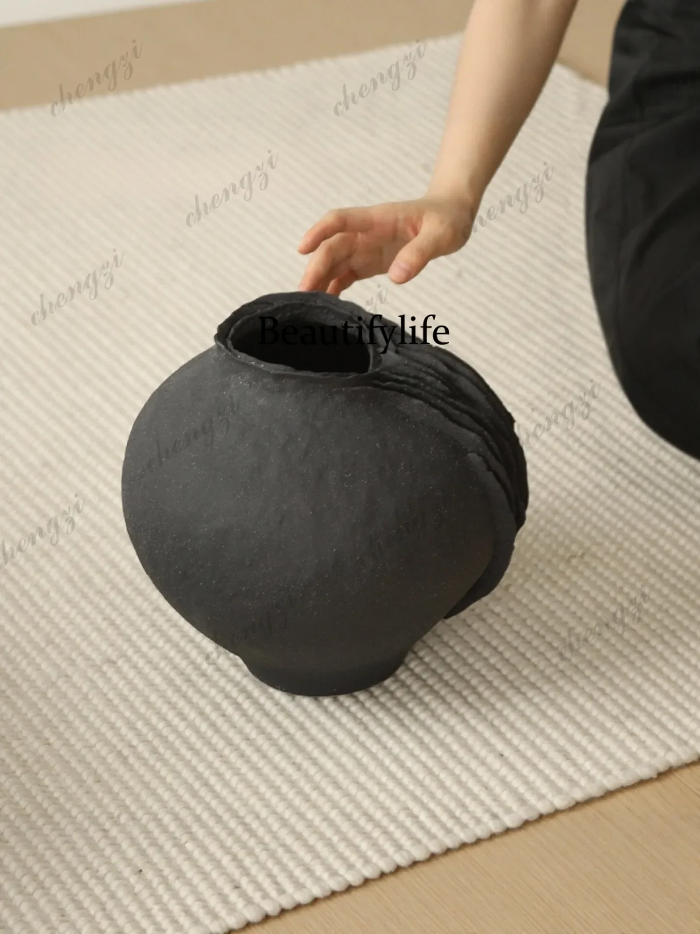 c139 Black vase ceramic ornament wabi sandy wind Jingdezhen black pottery flower ware design sense niche pottery pot