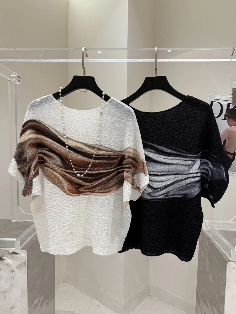 

Повседневная свободная женская футболка с цветочным принтом и полосками, короткий рукав, круглый вырез, тонкая модель для весны и лета, приятная на ощупь, отличный подарок