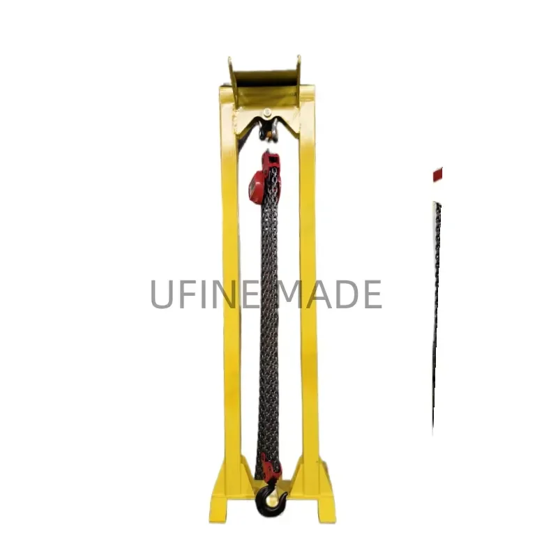 Simple structure manual rocker stabilizing support device, suitable for logistics containers