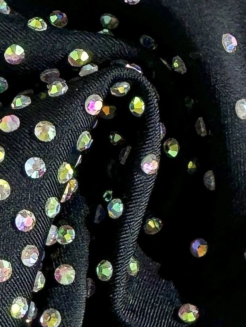 ชุดบิกินี่ผู้หญิงแบบผูกคอ แต่งลูกไม้ ชุดชั้นในแบบดันทรง สายผูกข้าง ชุดว่ายน้ำชายหาด