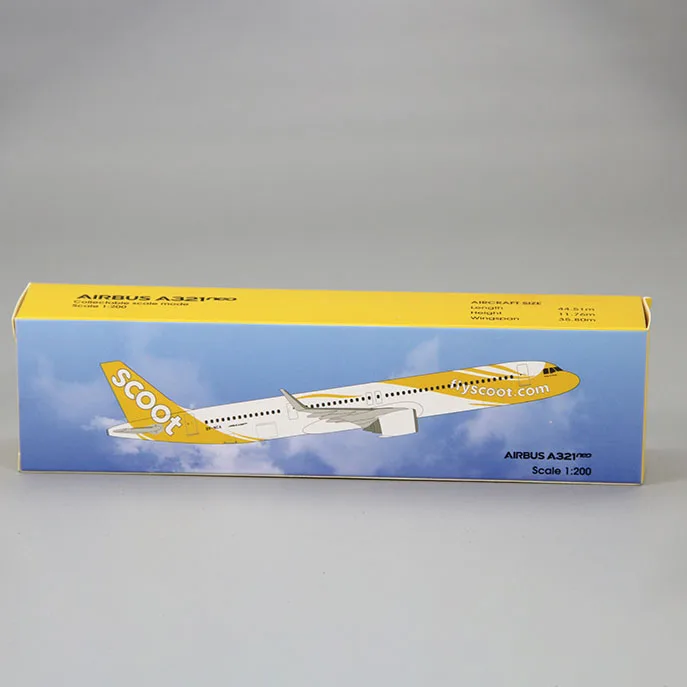 1:200 Scale A321NEO SCOOT Airlines ABS Plastic Airplane Model Toy