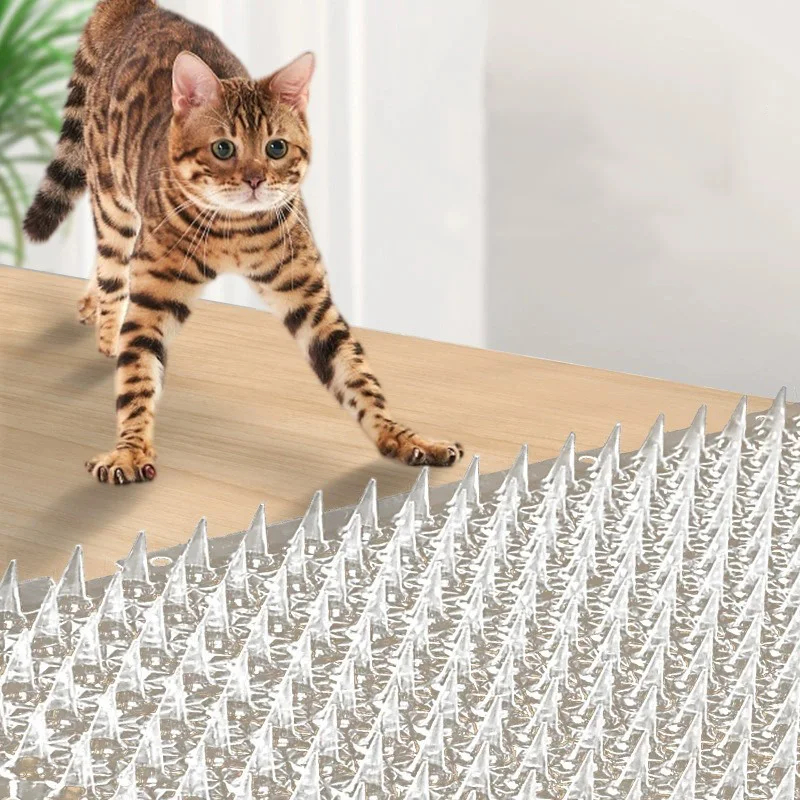 Qumao Network Cat Scat Plastic Mat With Spikes Anti-digging Pet Prickle Strips Weather Resistant Spike Mat Anti-cat Crawling Mat