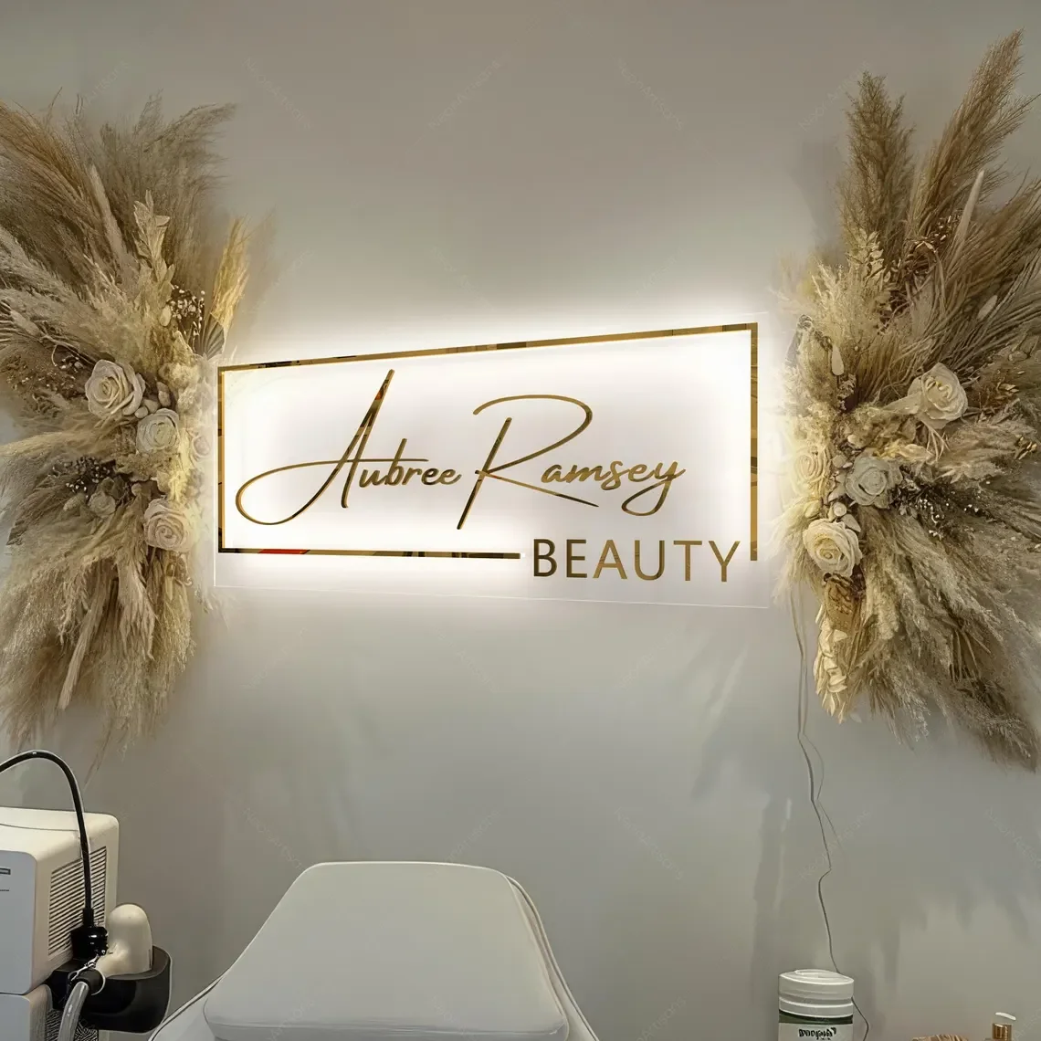 Custom LED Backlit Acrylic Logo Wall Sign For Beauty Hair Nail Lash Esthetics Salon Indoor Reception Signage Dropshipping