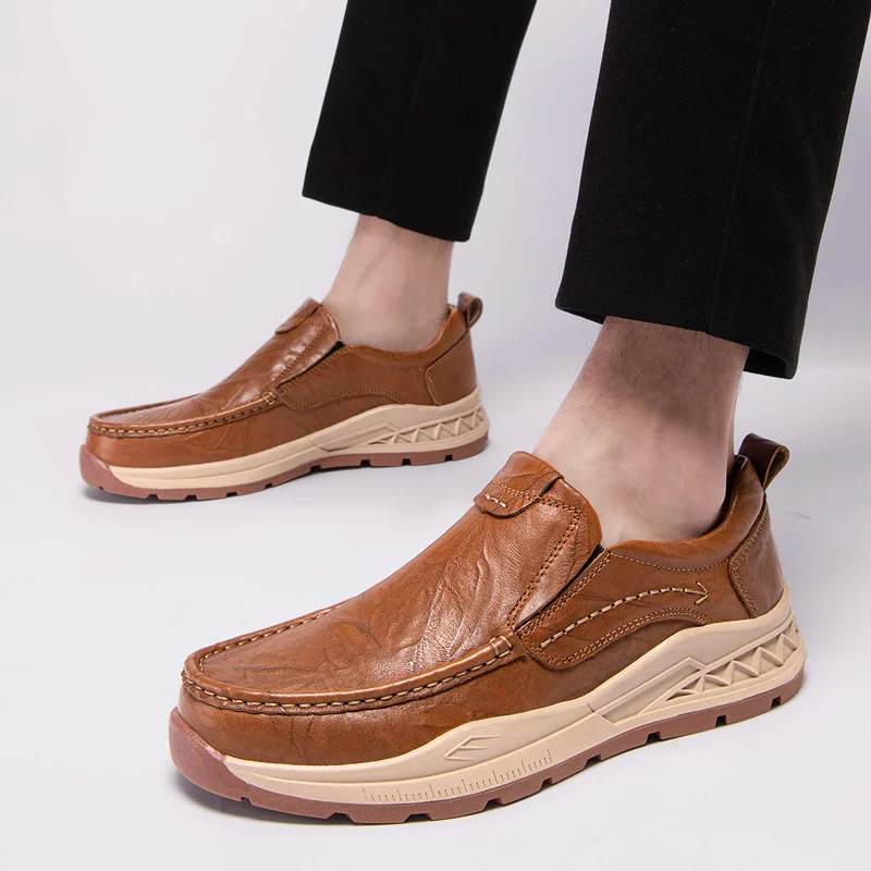 Men Oxfords Genuine Leather Dress Shoes Brogue Lace Up Mens Casual Shoes Luxury Brand Moccasins Loafers Men Sneakers