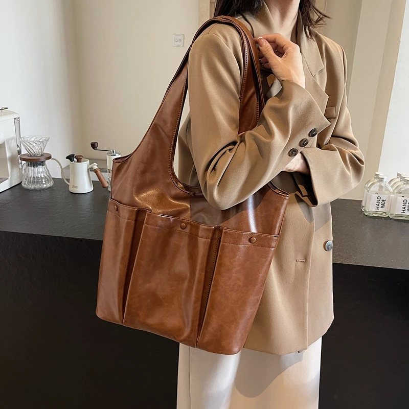 حقيبة كتف للنساء سعة كبيرة حقيبة تحت الإبط من جلد البولي يوريثان مع جيوب حقيبة هوبو بلون سادة حقيبة تسوق للسفر للعمل اليومي #1