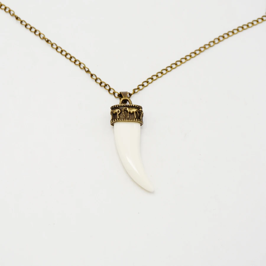 Julie Wang Resin Artificial Wolf Tooth Spike Pendant Necklace For Men Women Punk Style Jewelry Alloy Chain Amulet Charms