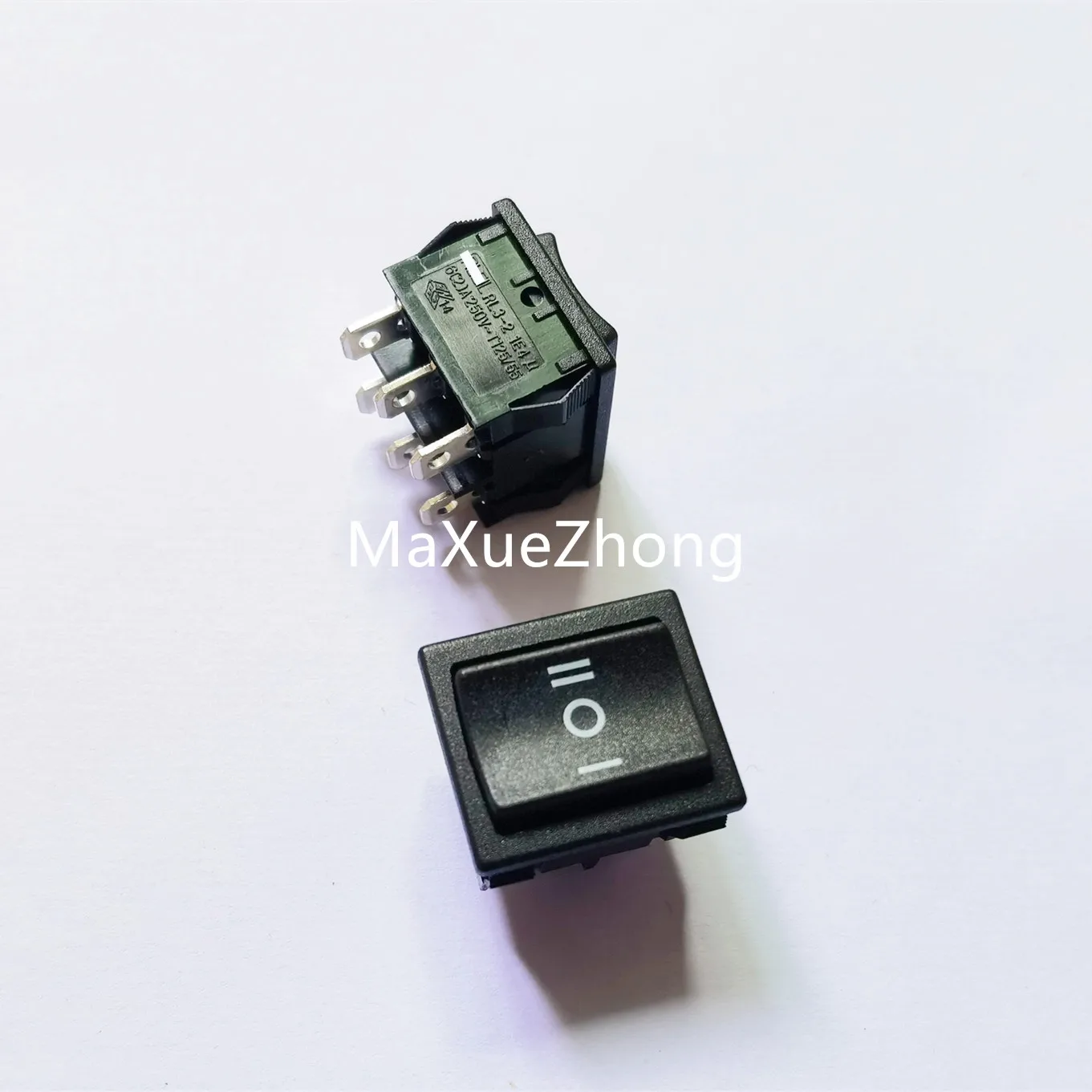 Original new 100% import rocker switch 6pin 3gear plug PCB square RL3-2 1E4 10A 125V 6(2)A 250V T125/55