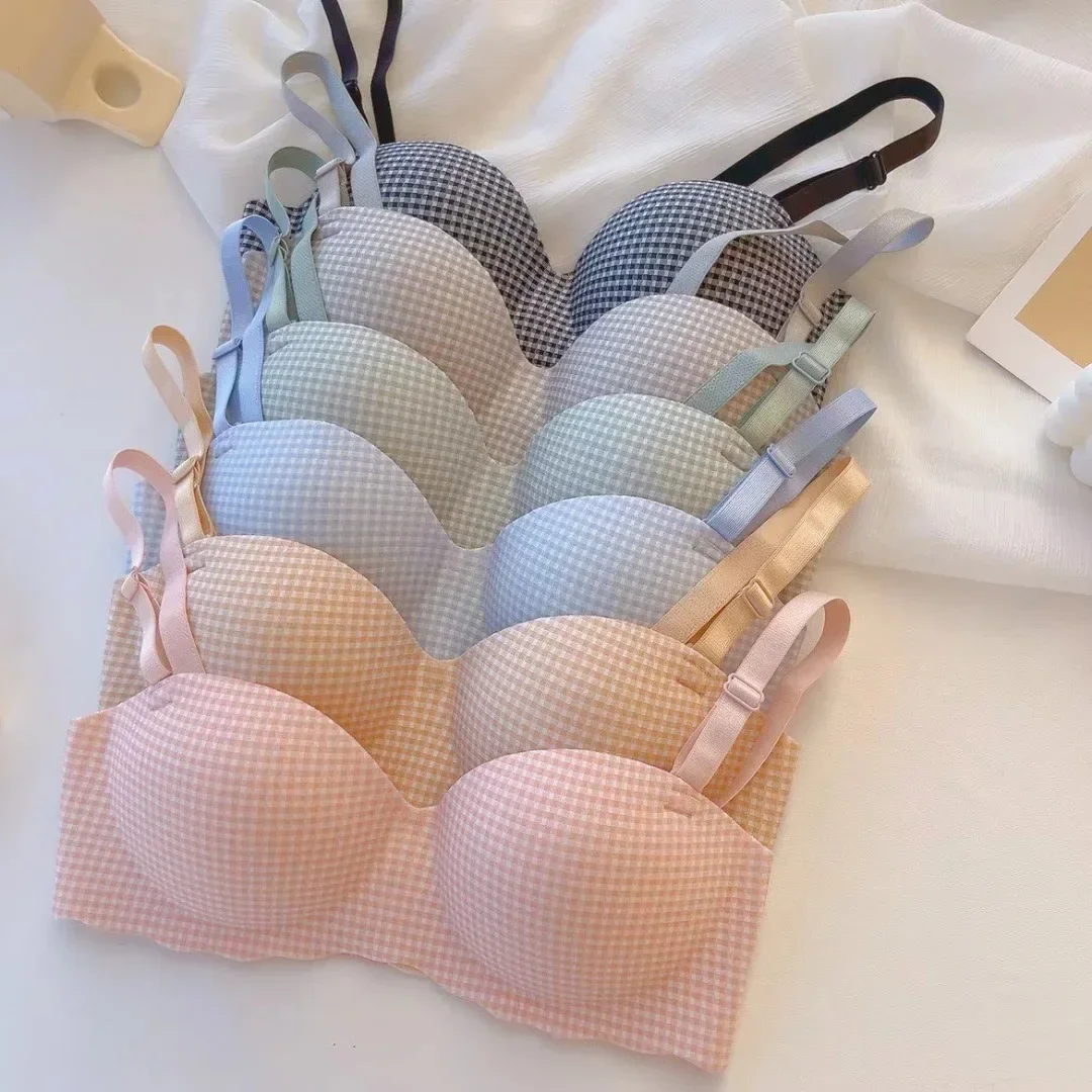 French Bras for Women Simple Seamless Ice Silk Bra One Piece Thick Push Cup Girls Gathering No Steel Rings Women's Underwear image 2