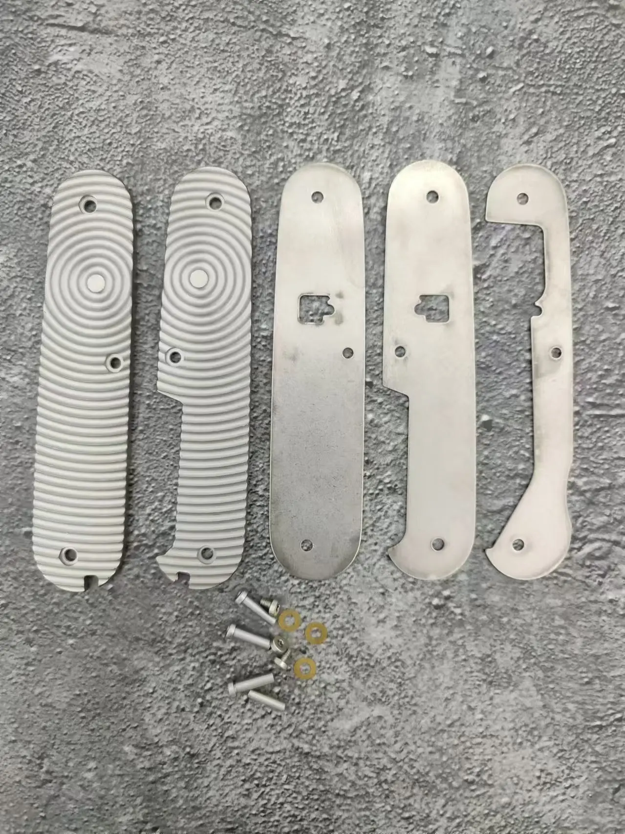 1 Pair Custom Made Titanium Alloy Scale with Tweezers&Toothpick Slot for 91mm Victorinox Swiss Army Knife SAK Handle Scales MOD