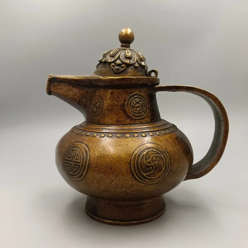 Long-spout pearl hidden pot wine flask, antique copperware collection, copper decorative piece, home decoration craft