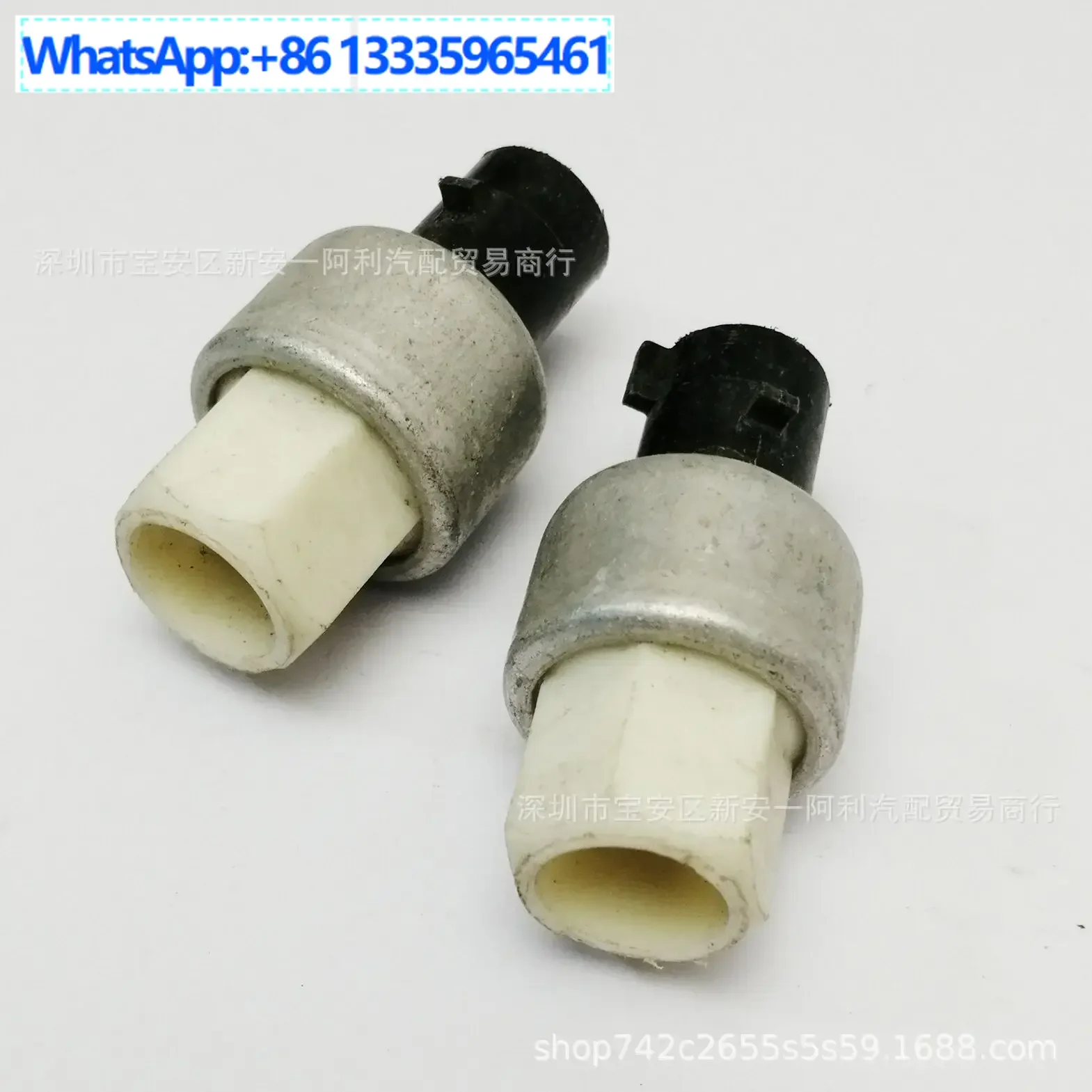 

2PCS 52451440 for Buick Regal Air Conditioning System Cyclic Pressure Switch Sensor 1500 2500