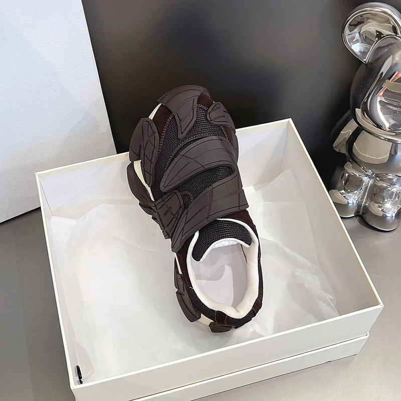 شانغ شي سميكة سوليد الارتفاع زيادة الأحذية 2025 جديد سميكة سوليد العصرية العلامة التجارية حذاء كاجوال مريح تنفس أبي الأحذية