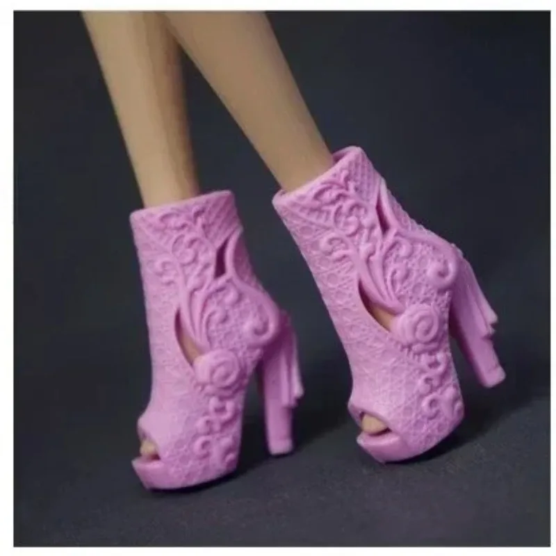 Doll shoes accessories for your BB 1:6 dolls A107