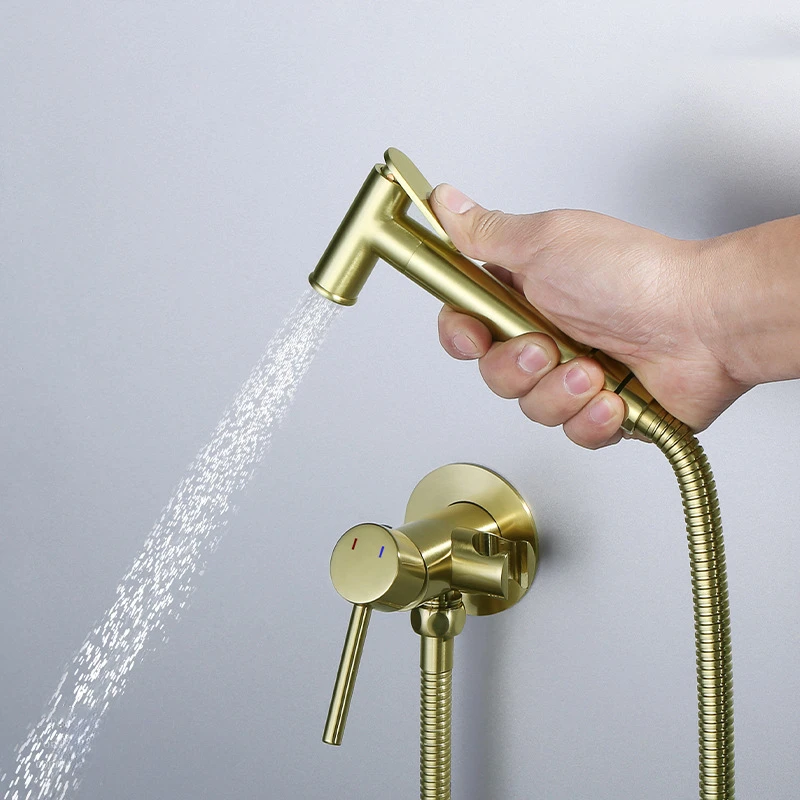 Home Hotel High-end Toilet Rinser Faucet Concealed All Copper Cold and Hot Rinser Handheld Spray Gun