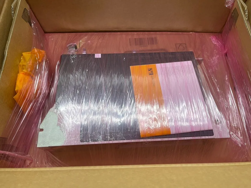 New Original Ready Stock 8EI8X8HWT10.01-00-1 Industrial Automation PAC Dedicated PLC Programming Controller