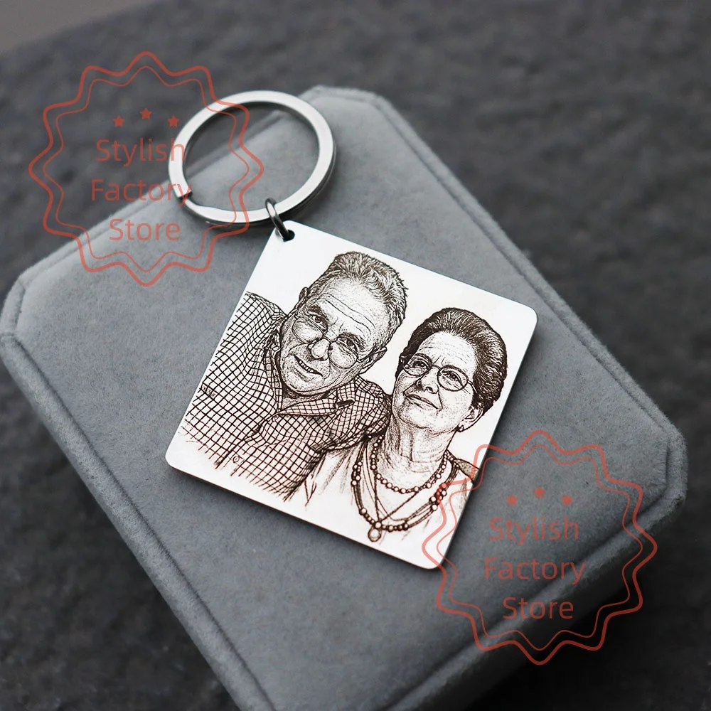 Custom Couple Photo Keychain Engraved Stainless Steel Portrait Custom KeyRing Square-Shaped Personalized keychain for Family