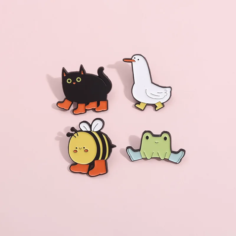 Cartoon Animal Wearing Shoes Brooch Cat Bee Goose Frog Cute Funny Enamel Badges Clothing Pins Jewelry Gifts For Kids Friends