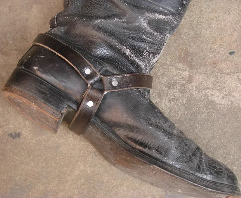 الأحذية الألمانية مع الأشرطة جلد البقر