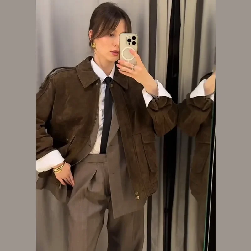 Vintage-Jacke aus massivem Kunstwildleder mit Reißverschluss für Damen, modisch, elastische Taille, Taschen, Reverskragen, locker geschnittener Mantel, Damen-Alltags-Street-Outfit. – Detail 16