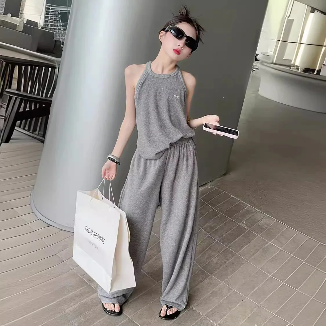 

Girls' 2024 Summer Casual Loose Tank Top Set New Elastic Waist Sports Wide Leg Pants Trendy