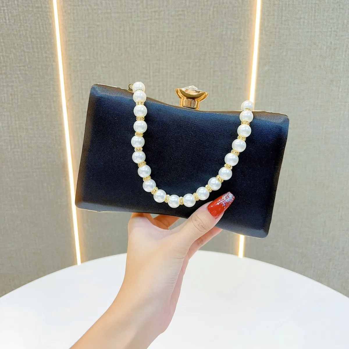 

Винтажная изысканная сумка-клатч Bloomsteps, вечерняя сумочка, универсальная сумка через плечо с жемчужной цепочкой