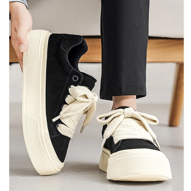 

Новые мужские повседневные кроссовки 2026 года с низким верхом и толстой подошвой, универсальные, модные, для активного отдыха, удобные, спортивные