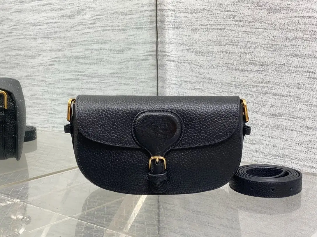 

Новая женская сумка серии Bobby, зернистая телячья кожа вместимости.YD