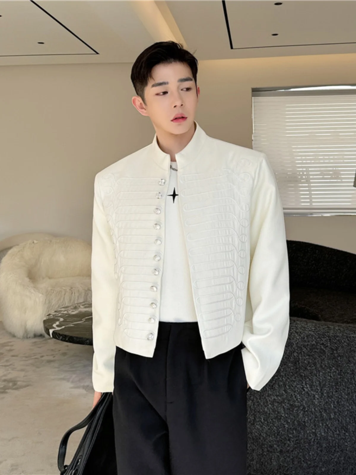 

Spring Faionable ort Chinese Sle Jaet Men's Decorative Embroidery Design Stand Collar Multiple Buttons Trendy Outerwear
