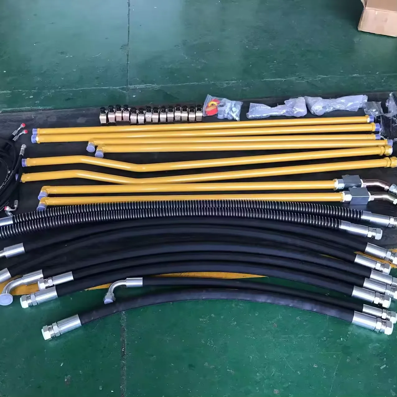 

CAAT-320 Excavator Hydraulic Breaker Pipe Hose Piping Kit with Pump & Engine Core Components