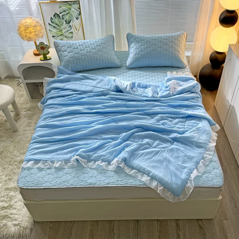 

Solid Blue Summer Quilt Core Cool Quilts Ice Silk Air Conditioner Quilt Washable Comforter Blanket Fabric Lace Ruffles Bedding