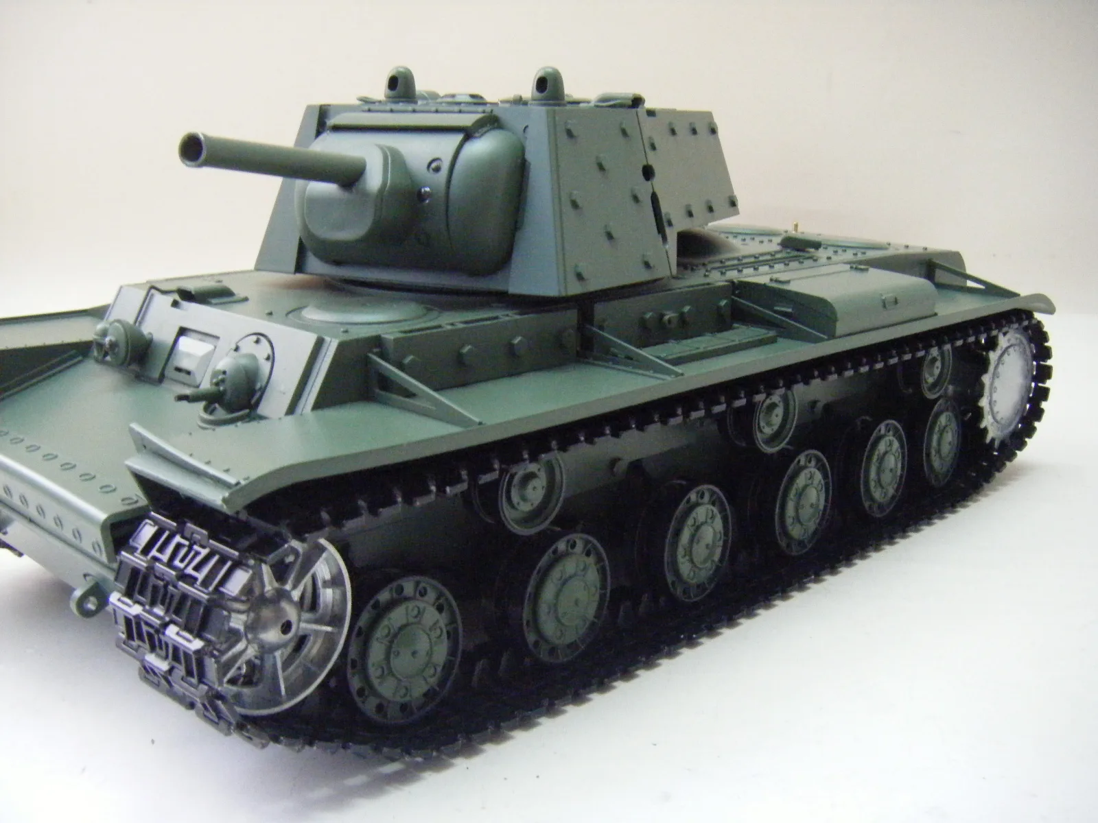 

Mato MT013 Metal Upgraded Tracks Sprockets Idler Wheels With Bearing For Heng Long 3878-1 1/16 Scale Russian KV-1 RC Tank