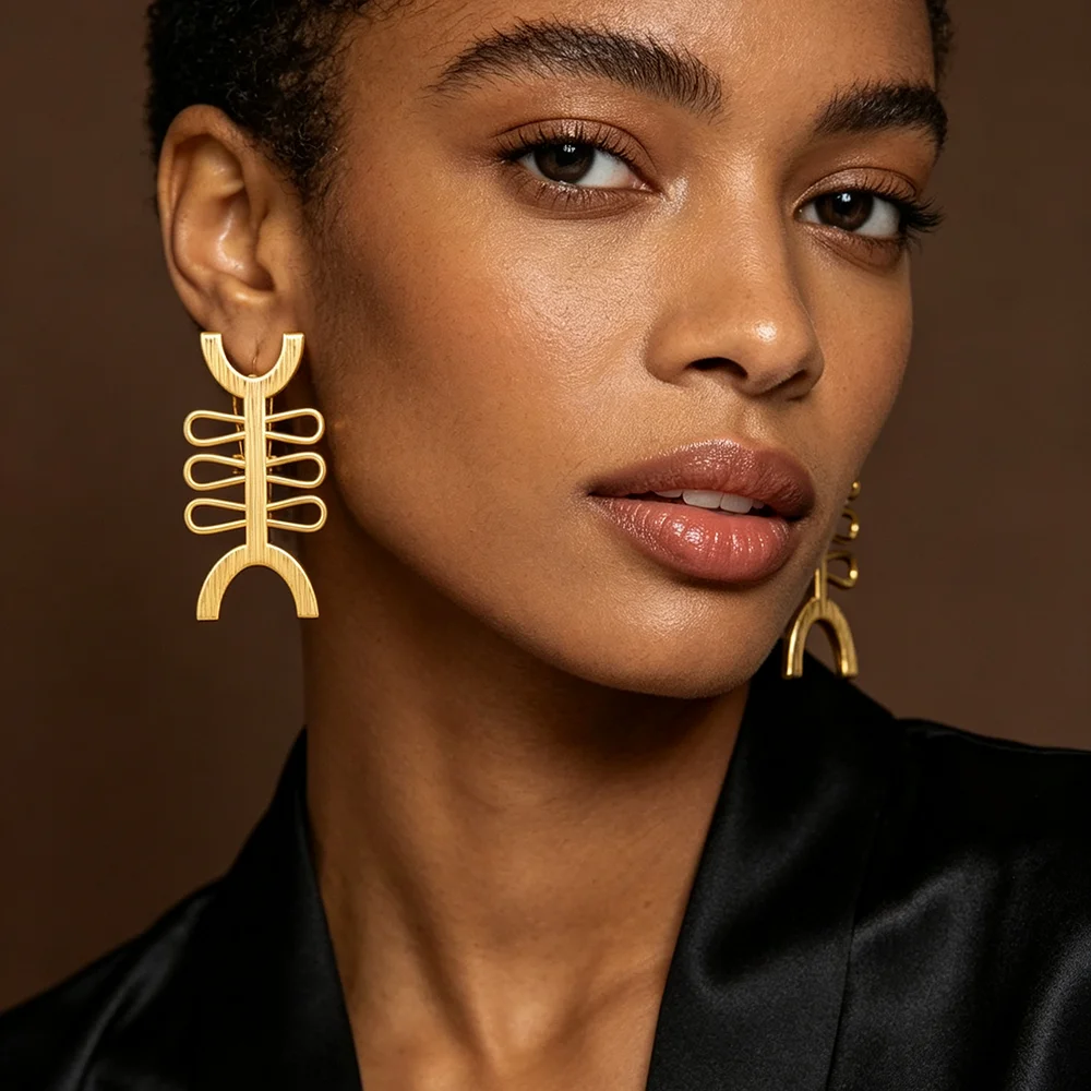 18K vergoldetes Tribal-Geometrisches Hohles Statement-Ohrringe & Ring-Set für Damen Luxus Hochzeit Braut Party Accessoires Geschenk – Detail 2