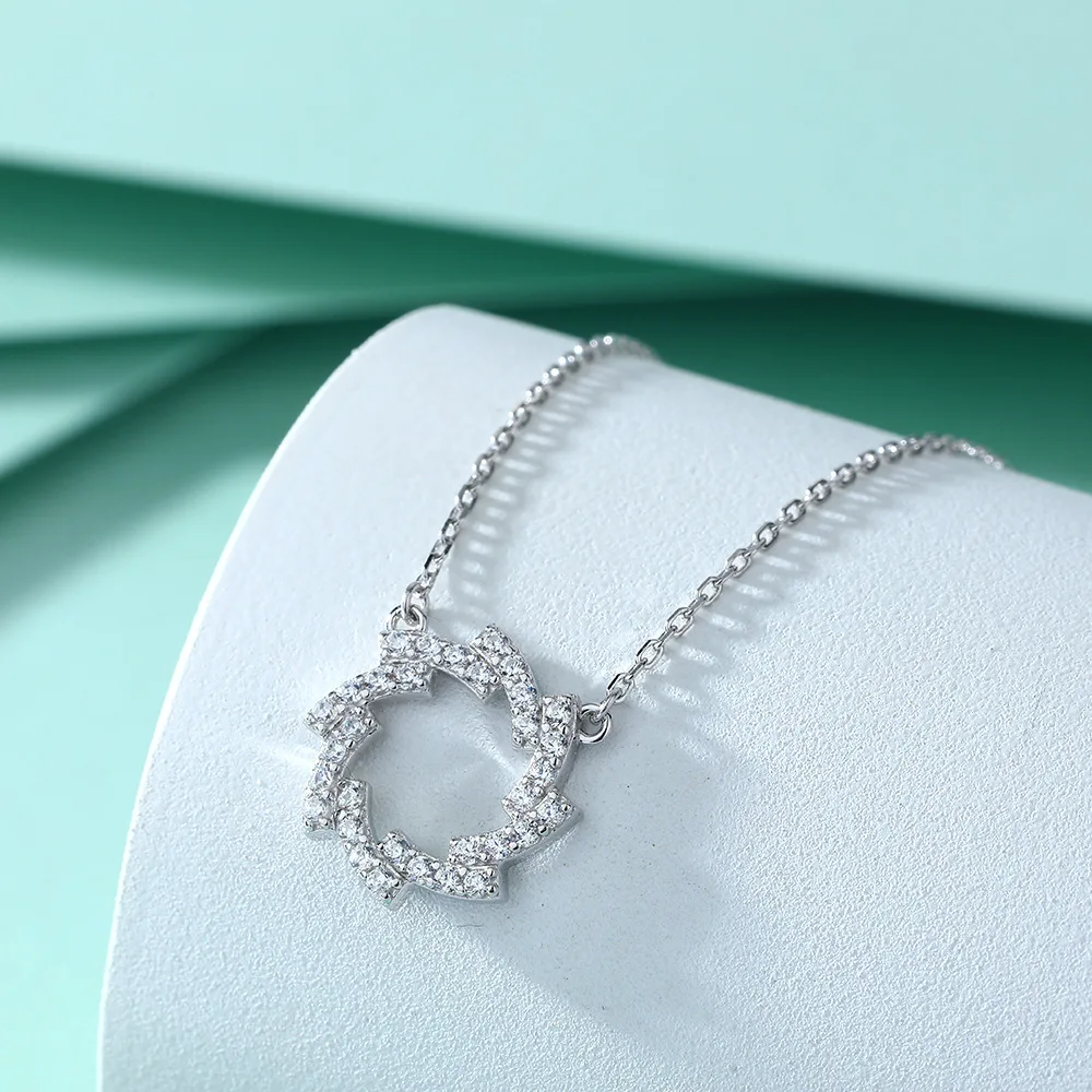 قلادة نجمة من الفضة الإسترليني s925 عصرية مرصعة بالأحجار الكريمة وقلادة عباد الشمس وملمس نسائي راقي وزهرة ثلج