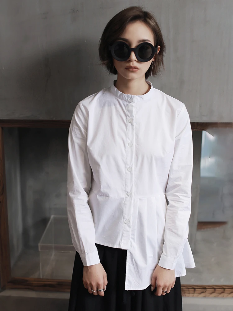 [EAM] Women White Irregular Pleated Casual Blouse New Stand Collar Long Sleeve Shirt Fashion Tide Spring Autumn 2024 1DF5332