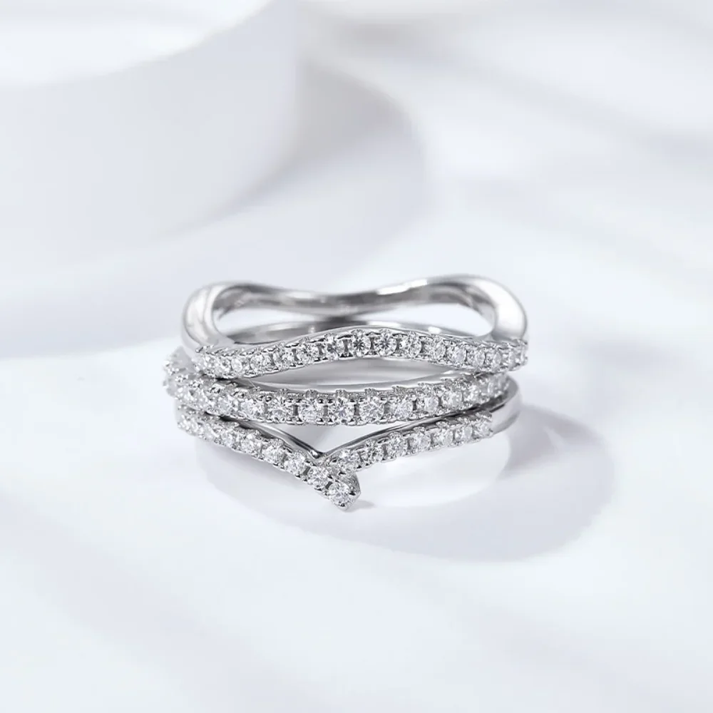 Pretty Beauty Moissanite Chevron Ring 925 Silver V Shaped Pave Wedding Band Stackable Half Eternity Ring for Women Fine Jewelry