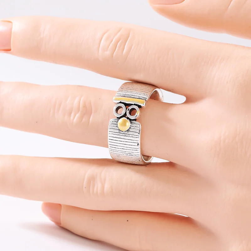 Ladies' Wide Distressed Texture Ring Simple Design Retro Style Silver Plated Ring Casual Party Daily Jewelry Accessory
