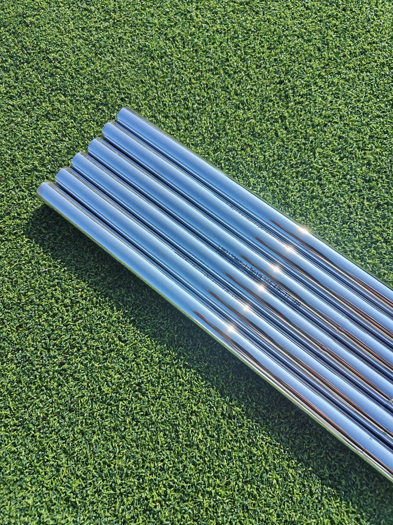 Zupełnie nowe kije golfowe 10 SZTUK DYNAMIC GOLD 105 S200 Wał stalowy 0.370 S200 DYNAMIC GOLD 105 Wał stalowy do żelazek