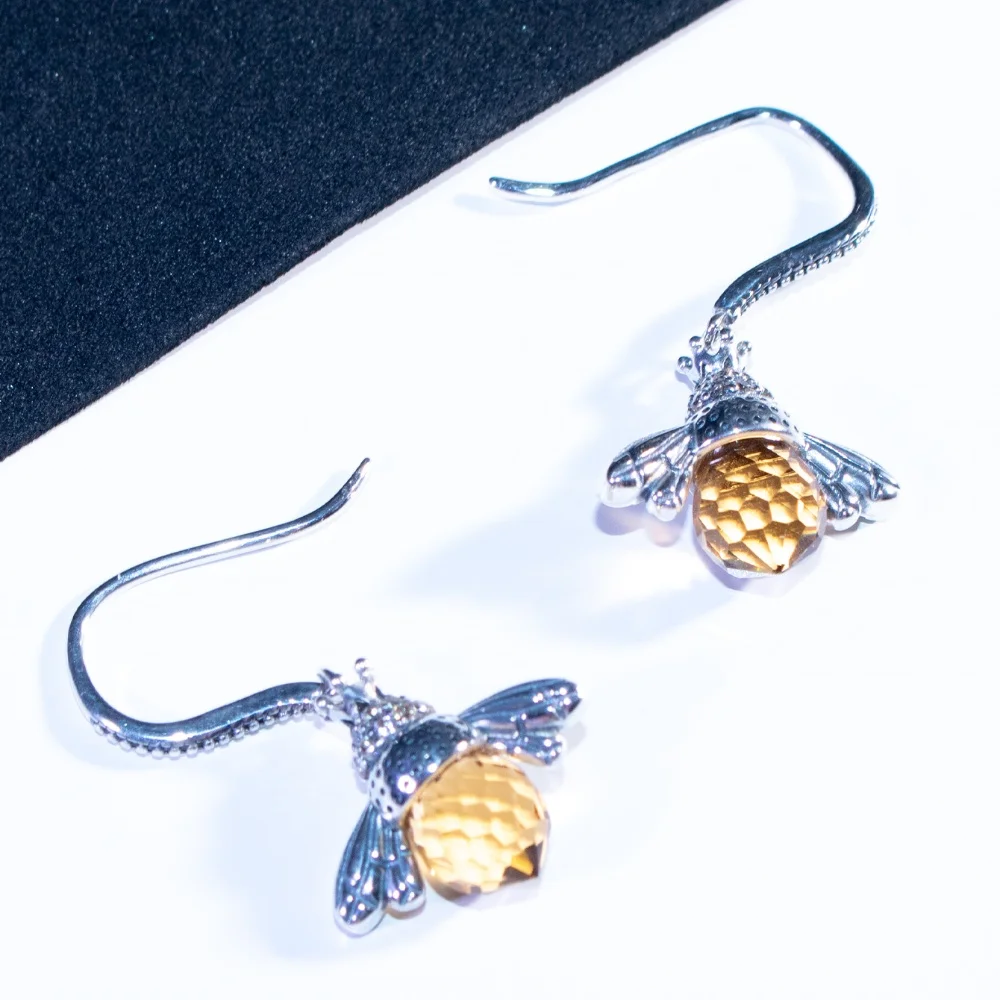 

Cute Little Bee S925 Sterling Silver Earrings Female Personality Animal Zircon Crystal Women Earrings