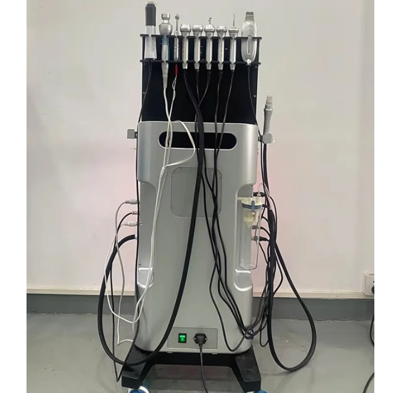 

Новинка 2026: Оригинальный аппарат для глубокой очистки кожи H2O2 Aqua Peel с биомикрооксигенацией, лифтингом лица и алмазной дермабразией