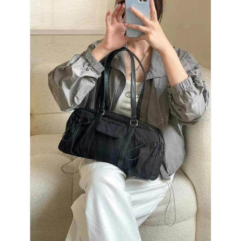 

Nylon Sports Shoulder Bag Women Large Capaci Versatile Autumn Winter New Sle Casual Tote Bag Trendy Single Strap Bag