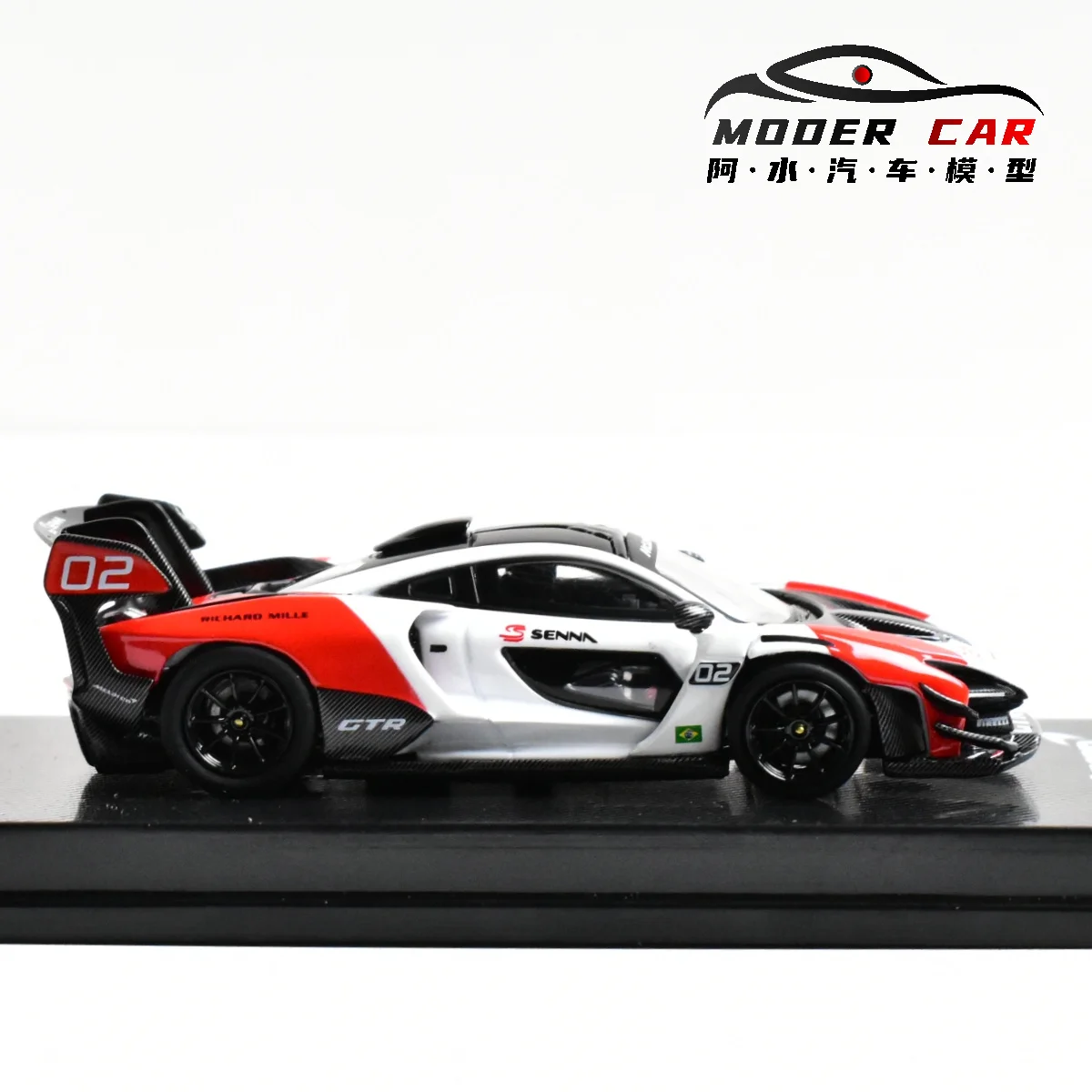 

CM 1:64 Потрясающая миниатюрная литая модель автомобиля SennaGTR