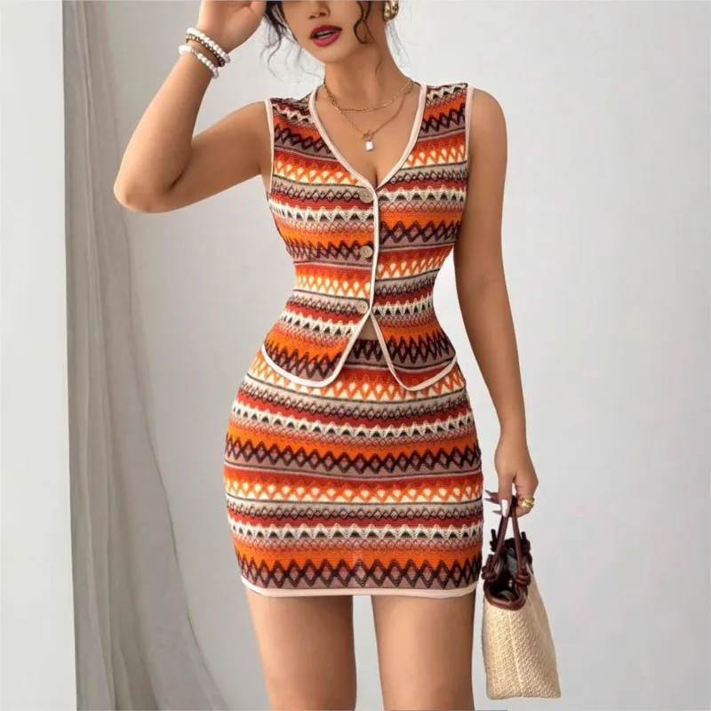 Casual Retro Two Piece Outfits 2 Pieces Set For Woman New In Matching Sets Temperament Fashion Contrast Vest Package Hip Skirts