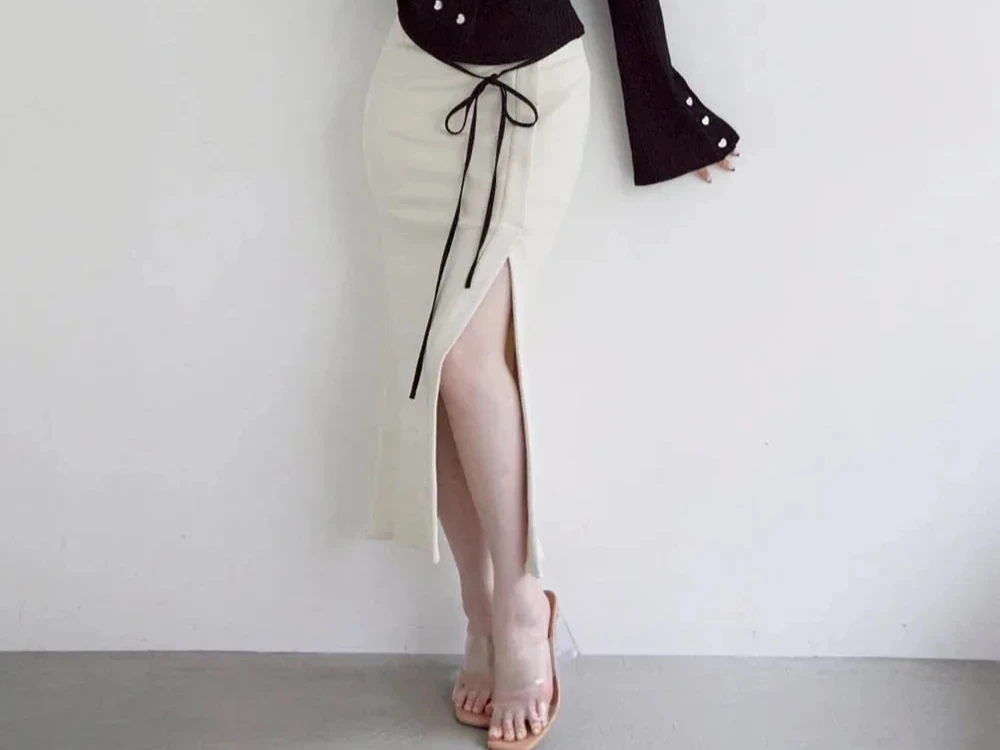 

Japanese Style 2025 New High Waist Lace-up Slit Knitted Midi Skirt Simple Solid Color Fashion Elegant Casual Skirts for Women