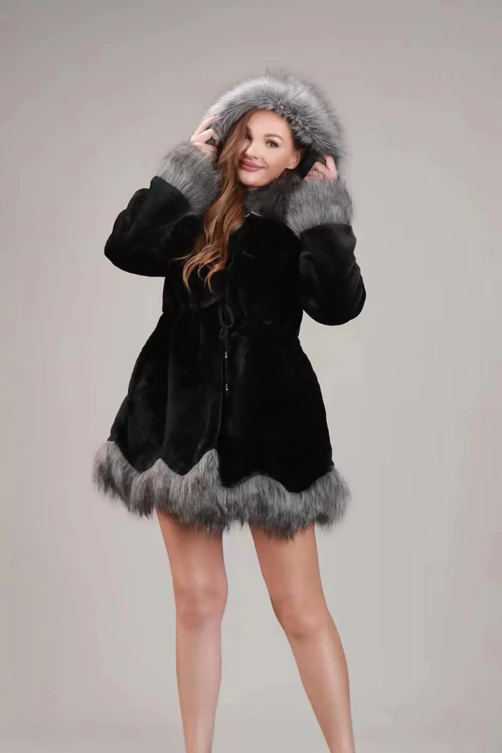 Zimowa Nowa Modna Damska Kurtka ze Sztucznego Futra z Rozszerzanymi Rękawami, Kapturem i Kołnierzem z Imitacji Futra Lisa, Kurtka Damska na Co Dzień i do Pracy, Kolekcja 2025