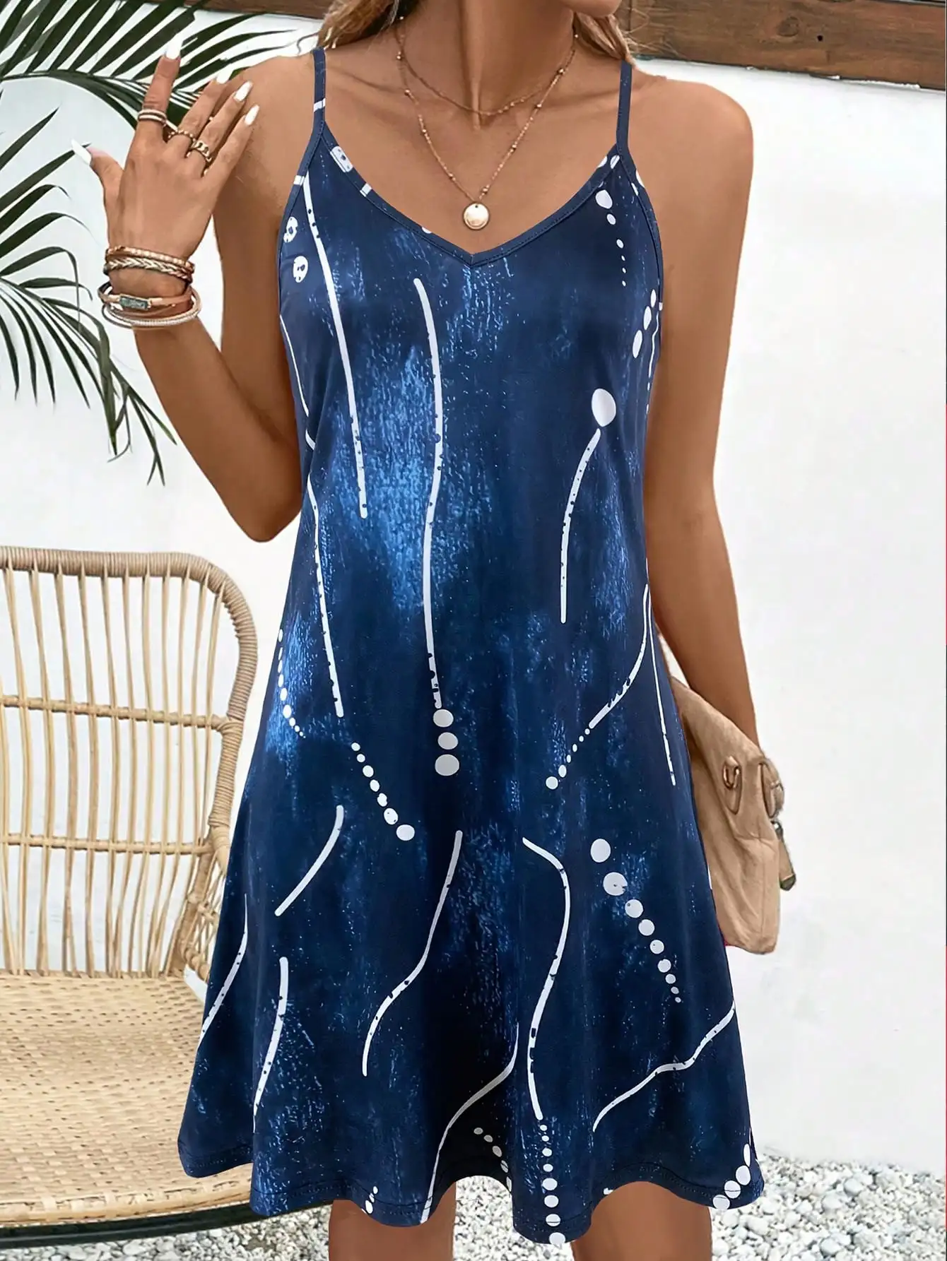 Sommerkleid mit Spaghettiträgern für Damen, blauer abstrakter Druck, fließende Passform für Urlaubsoutfits, leichte Sommerkleidung